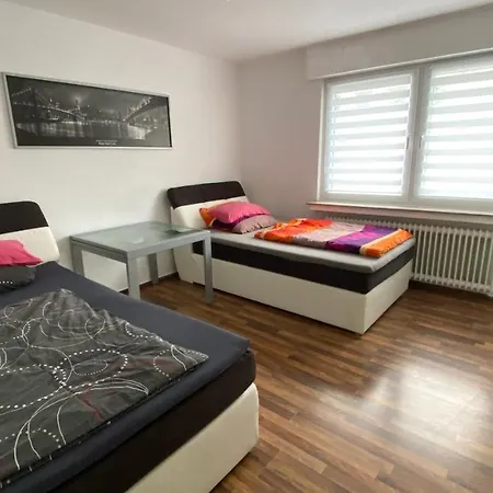 Affittacamere Pension 1.0 Zentral An Der A3;A1 *